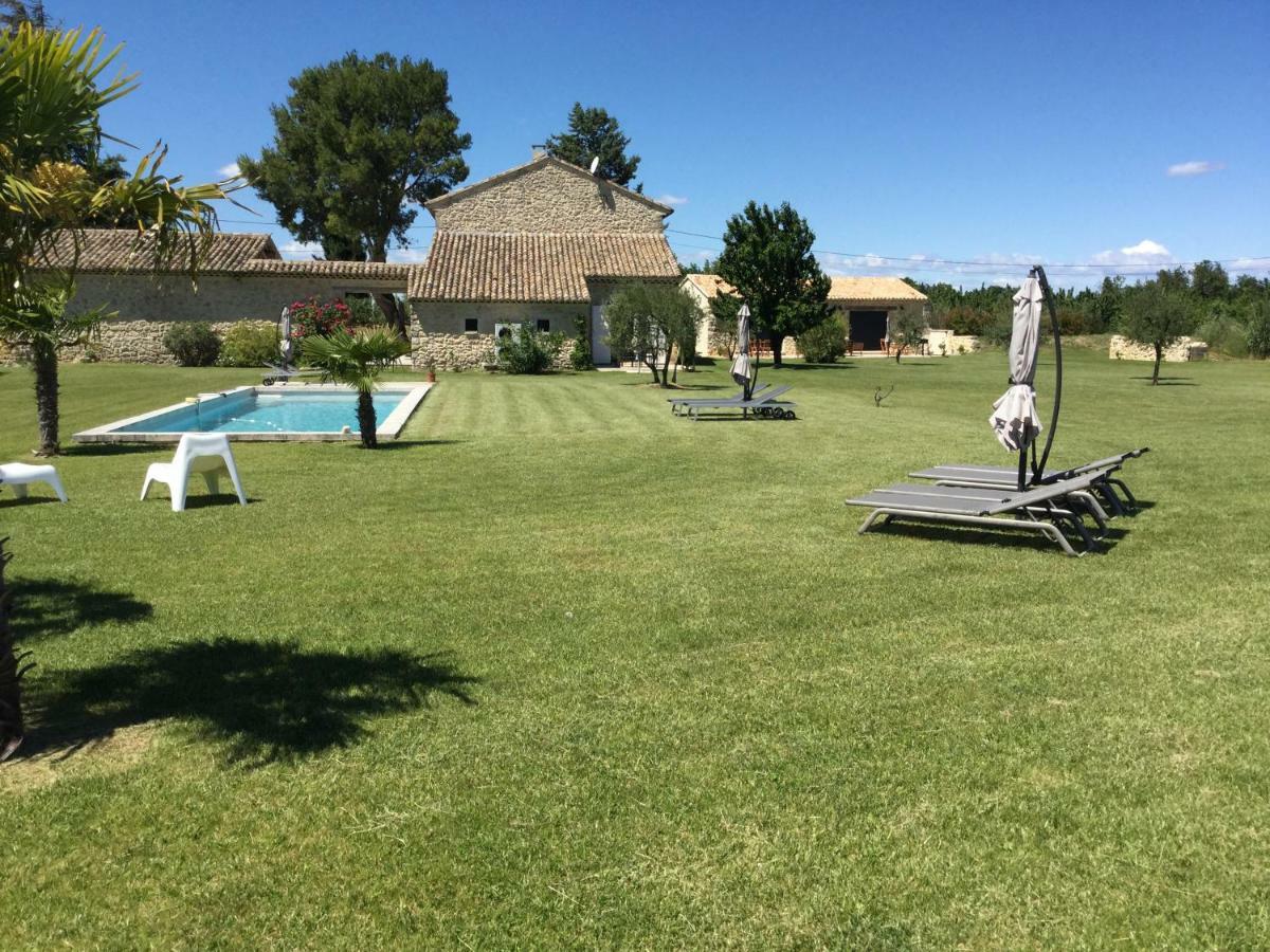 Gites Dans Mas En Pierres Robion en Luberon Exterior foto