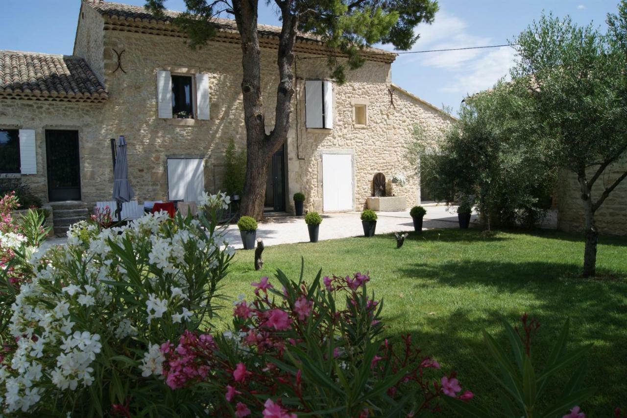 Gites Dans Mas En Pierres Robion en Luberon Exterior foto